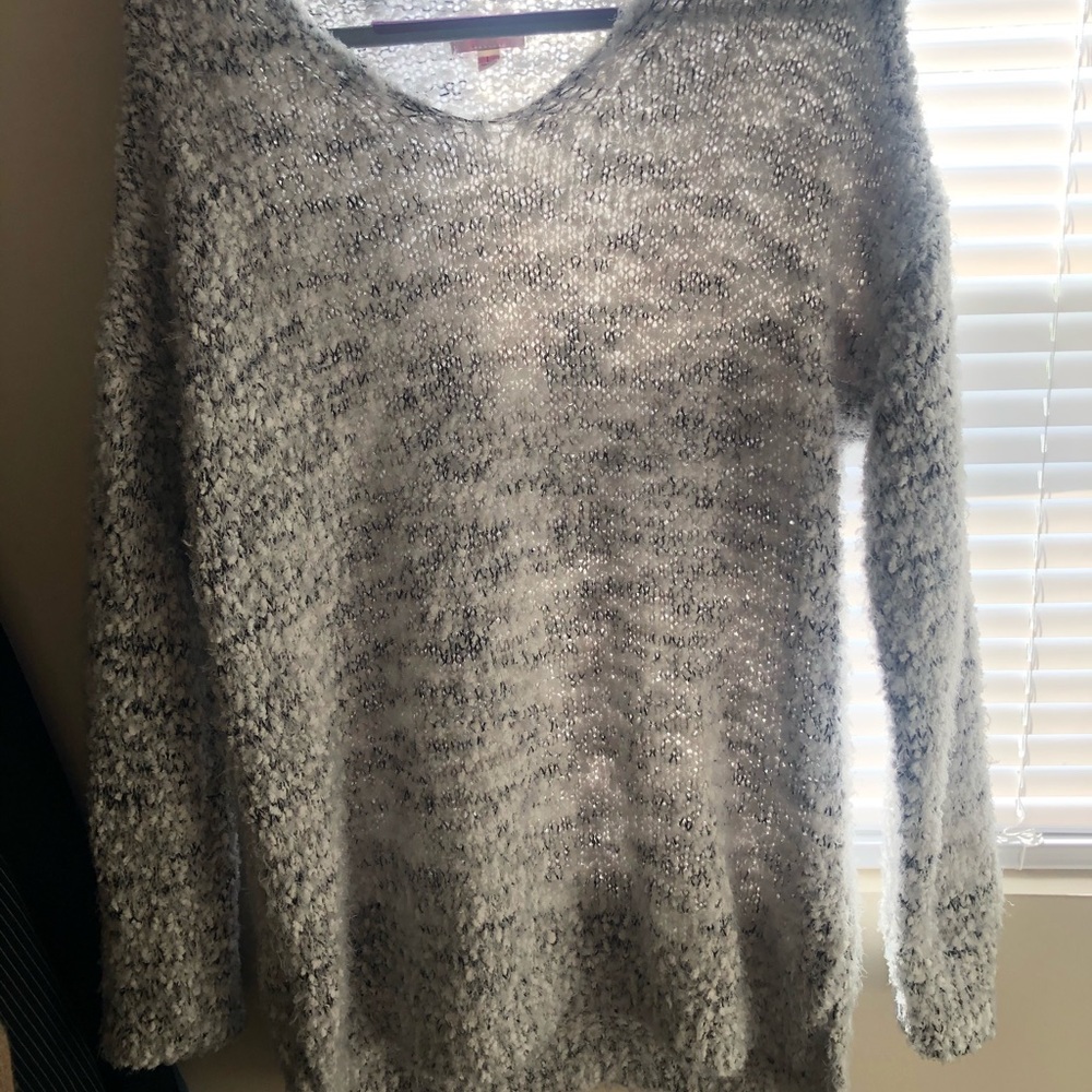 Black & white sweater